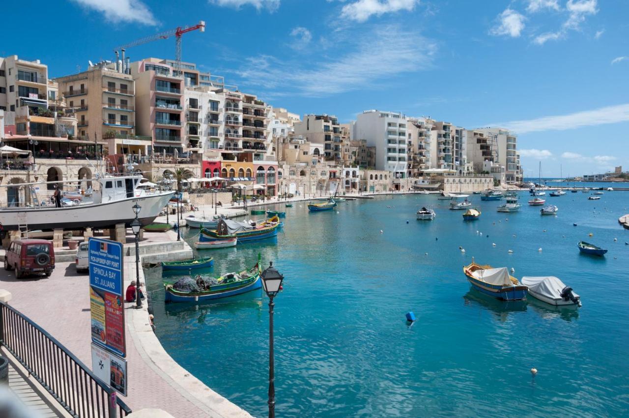 Appartement Chic 2Br Penthouse Steps From The Promenade à Sliema Extérieur photo